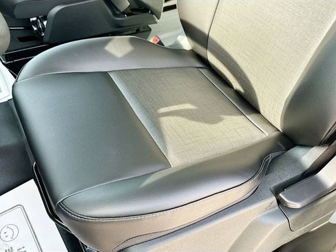 New 2026 Ford Transit 250 148 Medium Roof image 18