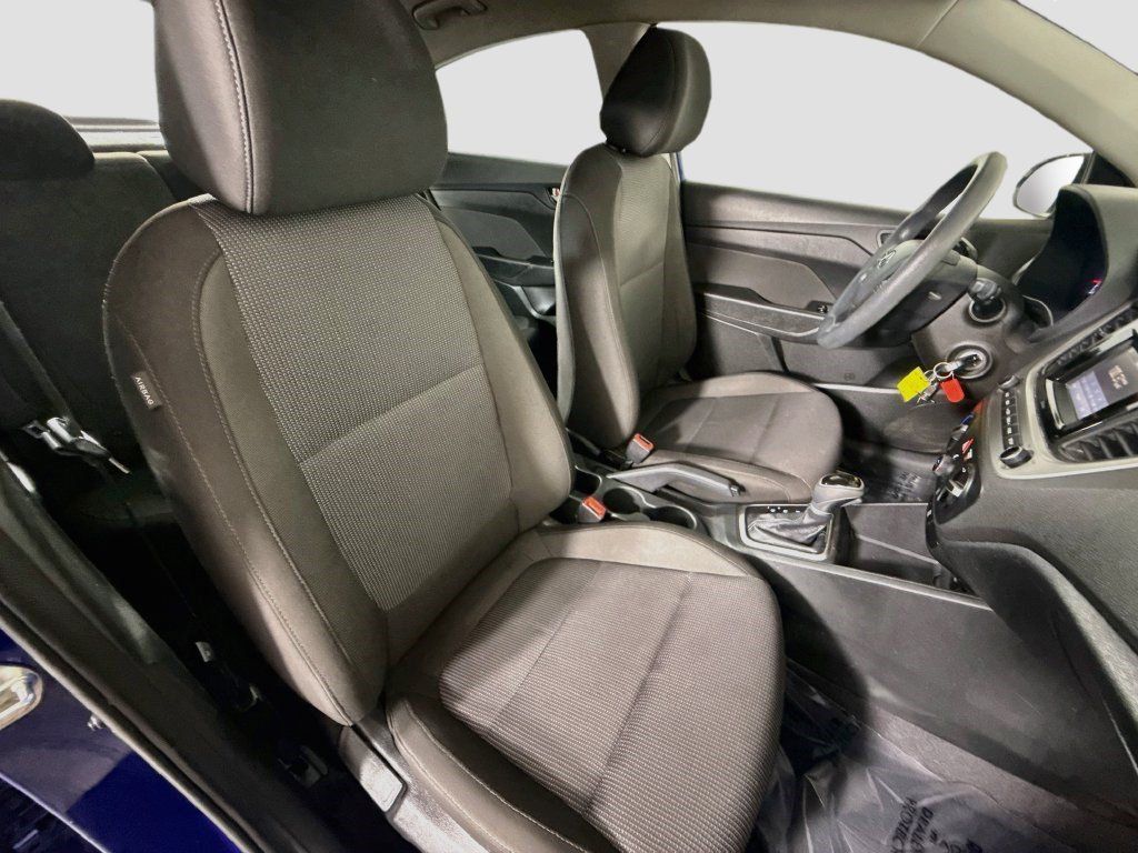 Used 2020 Hyundai Accent SE FWD image 26