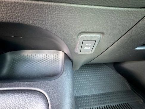Used 2025 Toyota Corolla LE FWD image 24