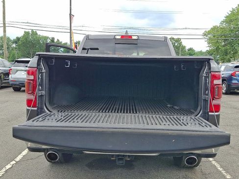 Used 2022 RAM 1500 Laramie AWD/4WD image 28