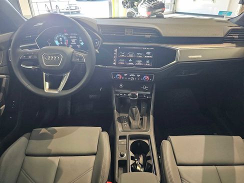 New 2025 Audi Q3 2.0T Premium image 18
