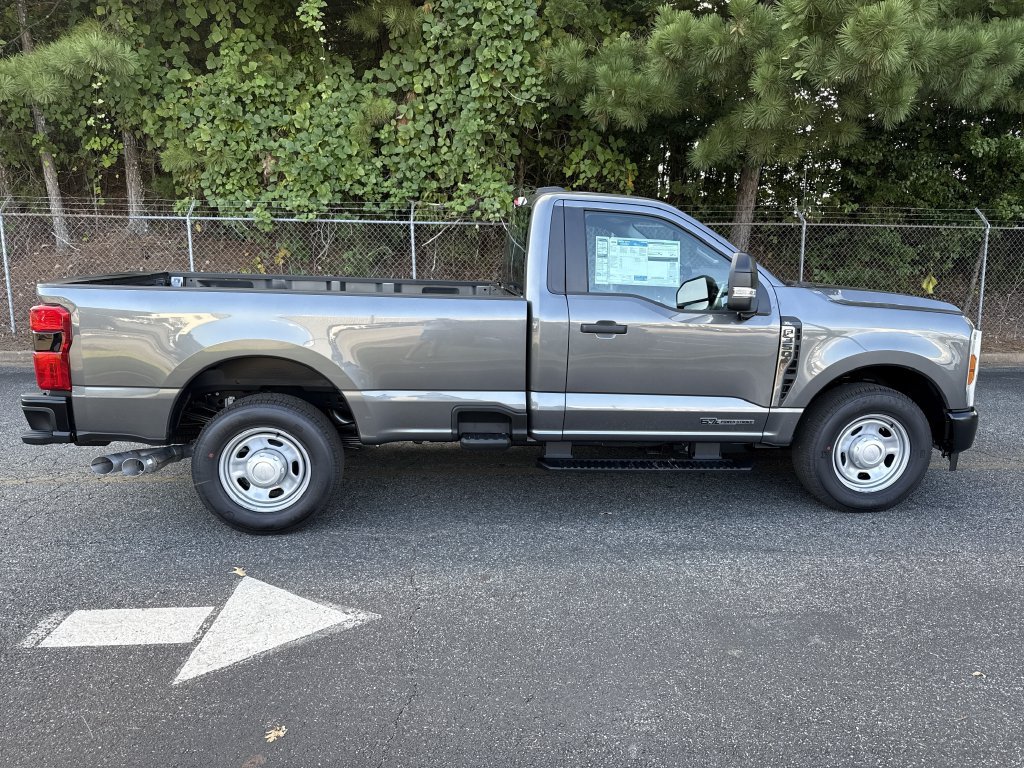 New 2026 Ford F350 XL w/ 360-Degree Camera Package RWD image 8