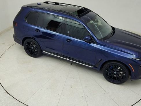 Used 2024 BMW X7 xDrive40i w/ Executive Package image 79