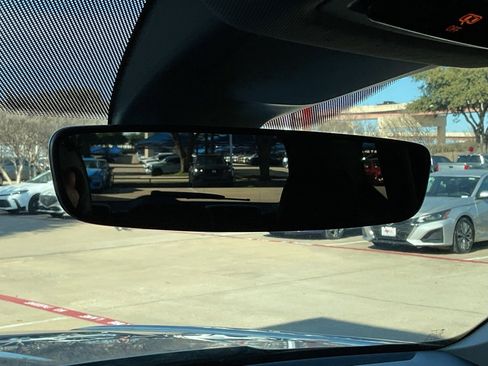 Used 2024 Volkswagen Atlas SE image 28