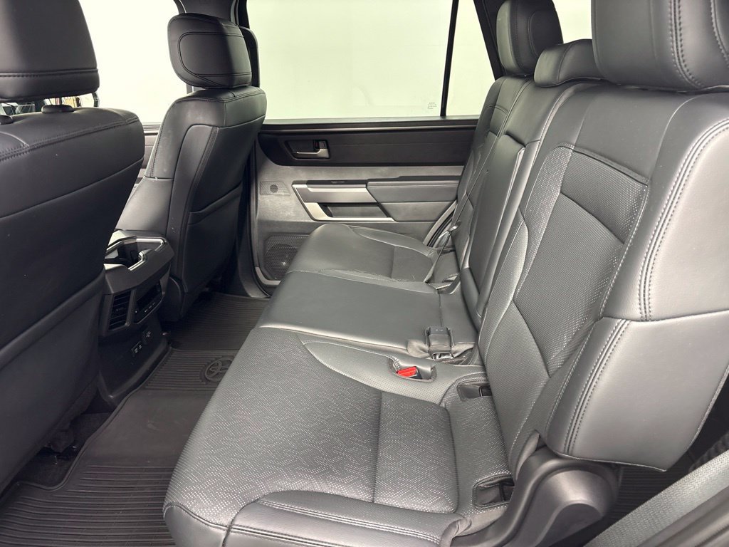 Used 2025 Toyota Sequoia SR5 w/ SR5 Premium Package AWD/4WD image 20
