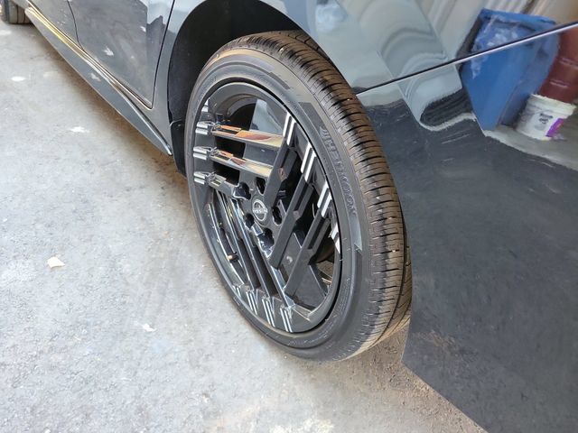 Used 2026 Nissan Sentra SR w/ Floor Mat Package FWD image 32