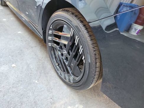 Used 2026 Nissan Sentra SR w/ Floor Mat Package FWD image 32