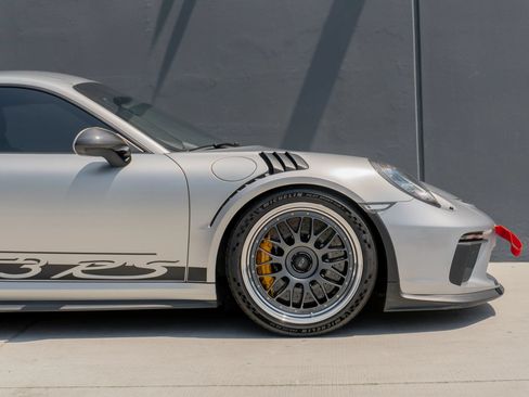 Used 2019 Porsche 911 GT3 RS RWD image 29
