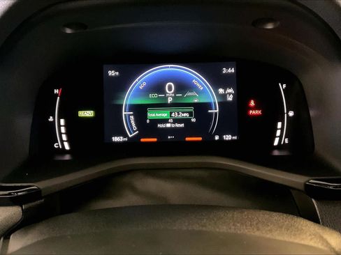 Used 2026 Toyota Camry LE w/ Convenience Package FWD image 23