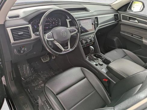 Used 2022 Volkswagen Atlas SEL R-Line AWD/4WD image 10