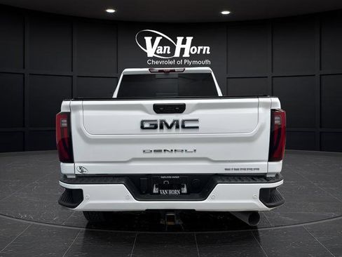 Used 2025 GMC Sierra 2500 Denali Ultimate w/ Snow Plow Prep/Camper Package AWD/4WD image 6