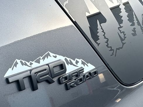 Used 2020 Toyota 4Runner TRD Off-Road Premium w/ Moonroof Package AWD/4WD image 21