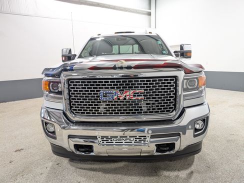 Used 2016 GMC Sierra 3500 Denali w/ Duramax Plus Package AWD/4WD image 8