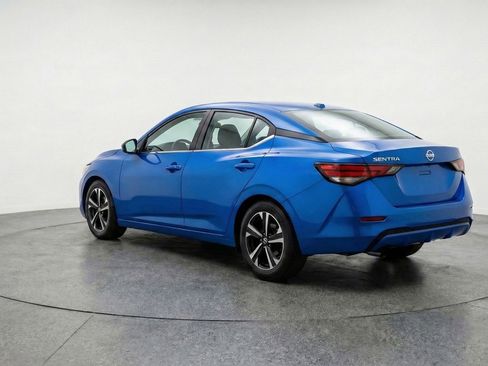Used 2025 Nissan Sentra SV FWD image 6