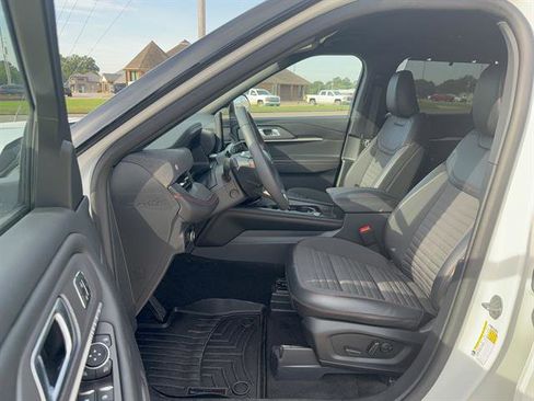 Used 2025 Ford Explorer ST-Line w/ Premium Package RWD image 8