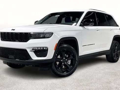 New 2025 Jeep Grand Cherokee Limited w/ Black Appearance Package image 2