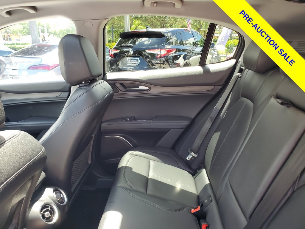 Used 2021 Alfa Romeo Stelvio Ti w/ Nero Edizione AWD/4WD image 12