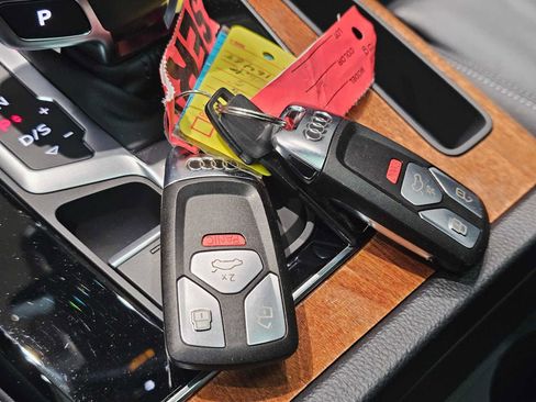 Used 2023 Audi Q5 Prestige image 30