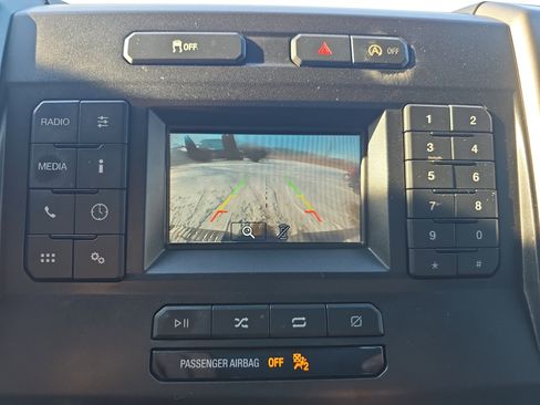 Used 2018 Ford F150 XLT w/ XTR Package image 30