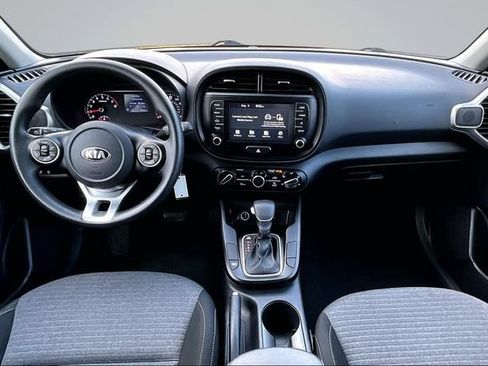 Used 2020 Kia Soul S FWD image 7