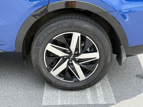 Used 2023 Kia Sorento S w/ Panoramic Sunroof Package FWD image 10