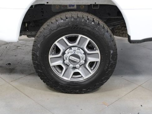 Used 2024 Ford F250 Lariat image 21