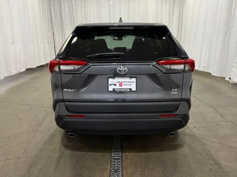 Certified 2024 Toyota RAV4 LE AWD/4WD image 5