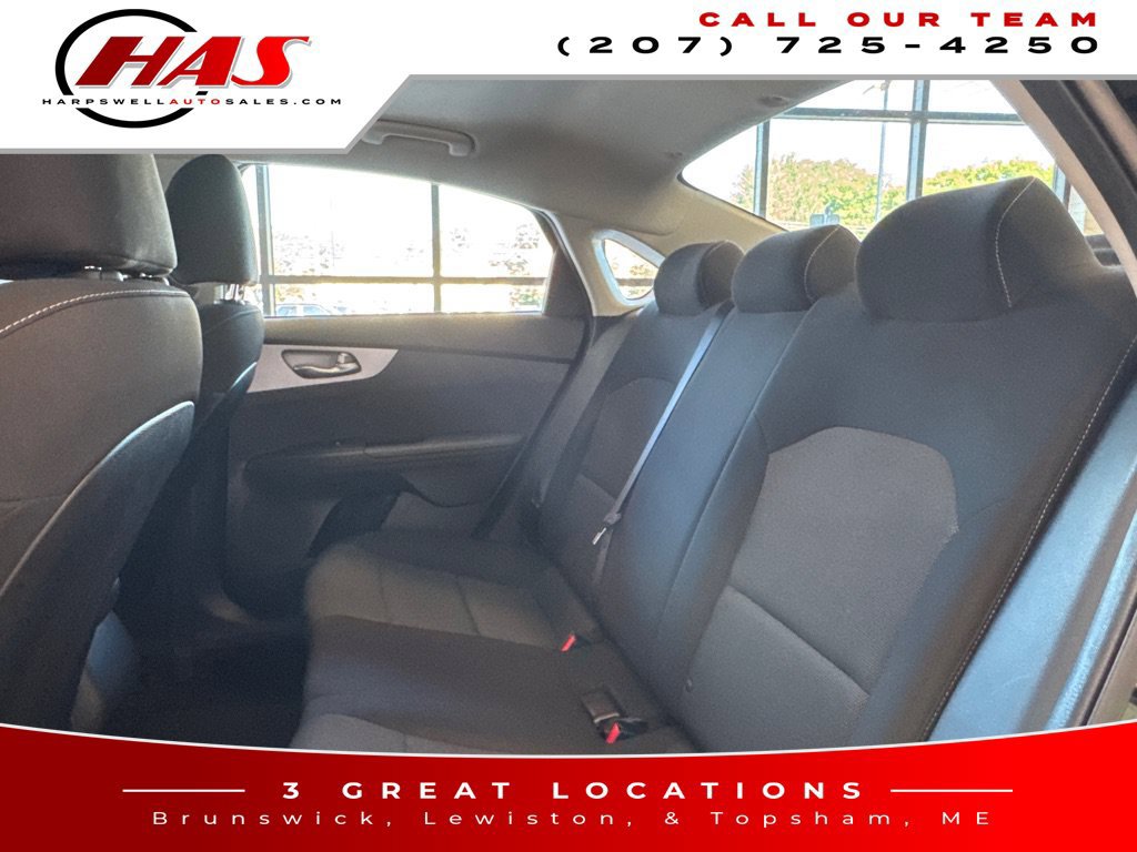 Used 2024 Kia Forte LXS FWD image 10