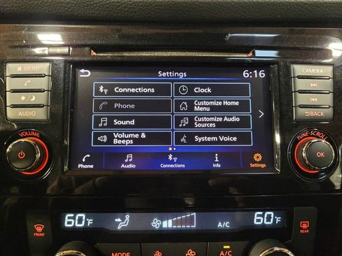 Used 2019 Nissan Rogue Sport SV FWD image 25