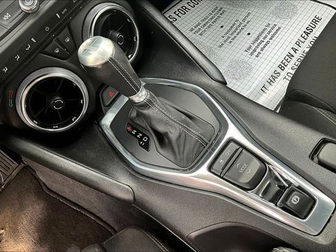Used 2017 Chevrolet Camaro SS image 13