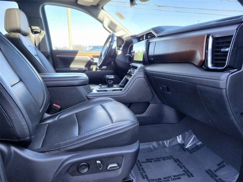 Used 2023 GMC Sierra 1500 Denali w/ Denali Reserve Package image 9