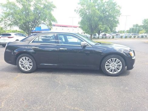 Used 2013 Chrysler 300 C w/ Harman Kardon Audio Group AWD/4WD image 8