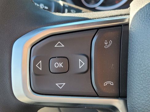 New 2026 RAM 2500 Big Horn AWD/4WD image 21