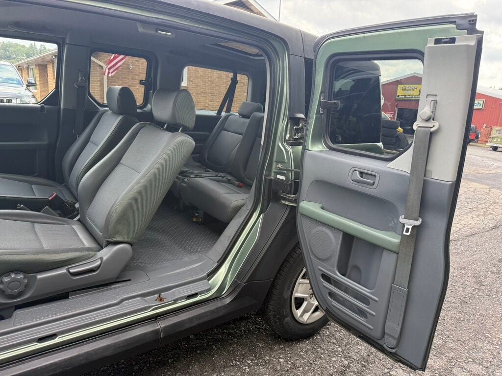 Used 2005 Honda Element LX image 26