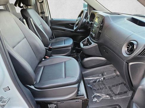 Used 2023 Mercedes-Benz Metris image 19