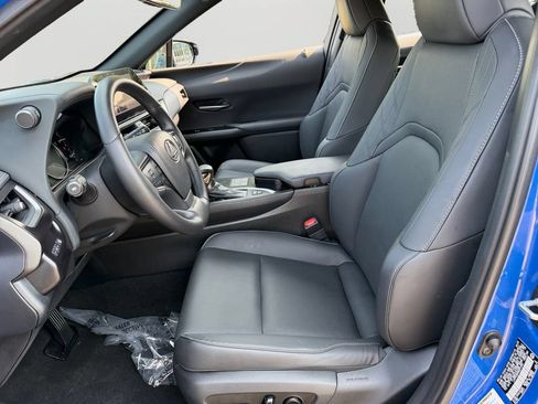 Used 2024 Lexus UX 250h AWD w/ Premium Package image 15
