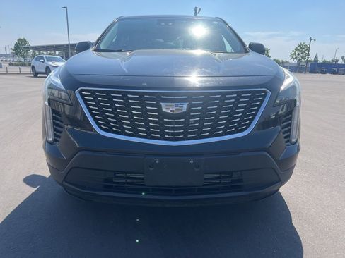 Used 2021 Cadillac XT4 Luxury image 2
