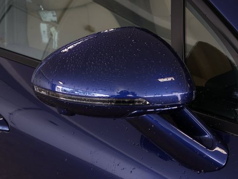 Used 2025 Porsche Macan image 15