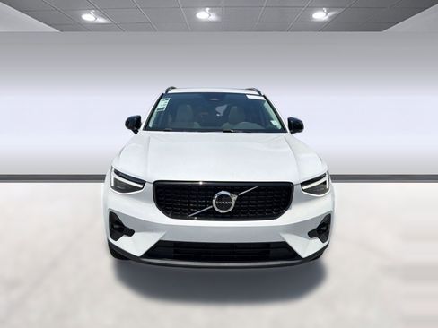 New 2026 Volvo XC40 B5 Ultra w/ Climate Package AWD/4WD image 6