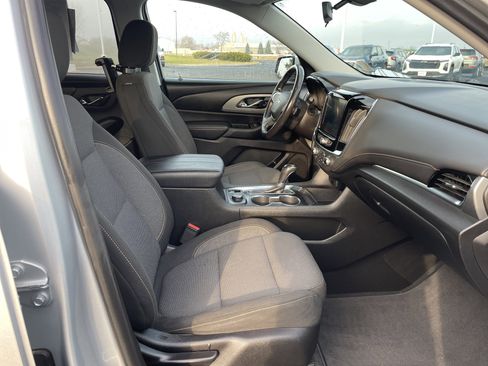 Used 2019 Chevrolet Traverse LT image 24