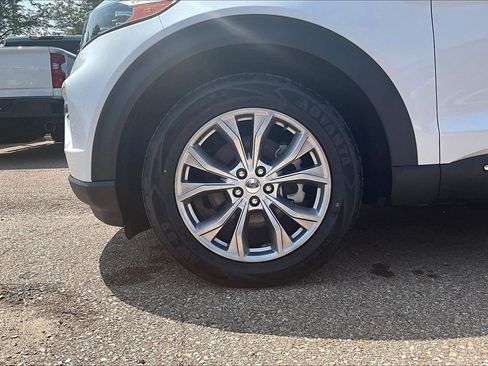 Used 2020 Ford Explorer XLT w/ Equipment Group 202A AWD/4WD image 2