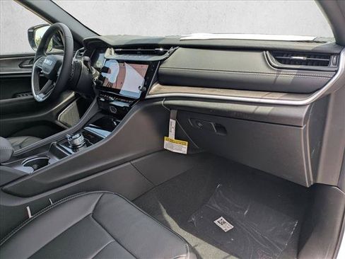 New 2026 Jeep Grand Cherokee Limited AWD/4WD image 19
