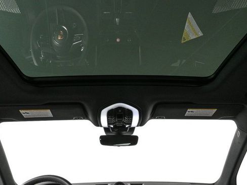 New 2026 Porsche Macan image 21