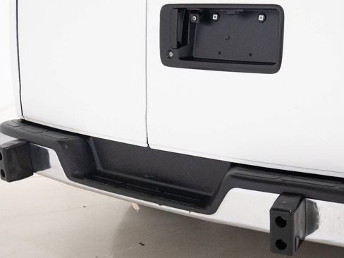 Used 2017 GMC Savana 2500 image 19