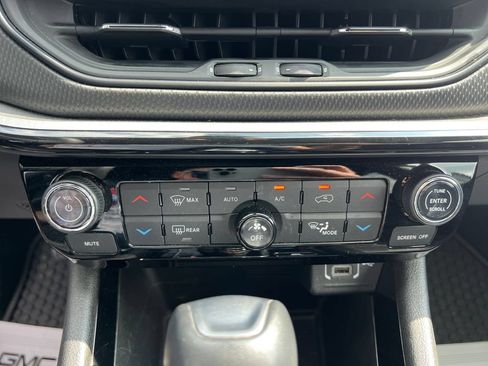 Used 2025 Jeep Compass Trailhawk AWD/4WD image 27