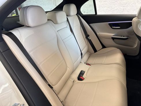 Used 2023 Mercedes-Benz C 300 4MATIC Sedan image 37