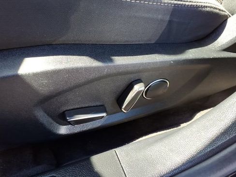 Used 2020 Ford Fusion SE FWD image 15