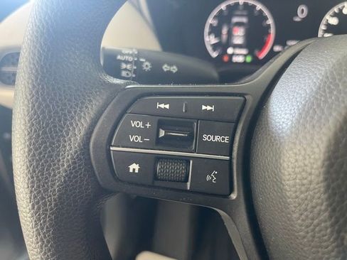 Used 2023 Honda HR-V LX image 38