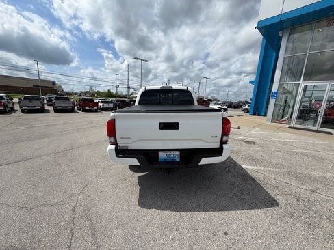 Used 2021 Toyota Tacoma SR image 5