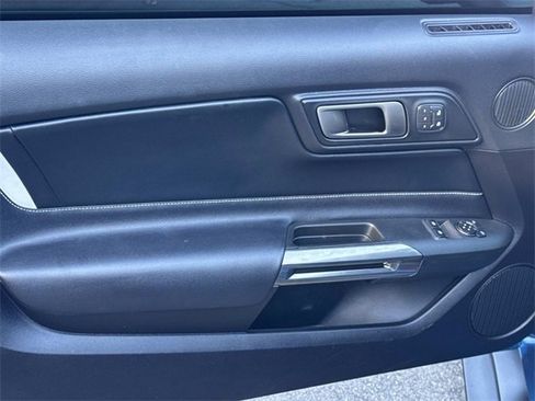 Certified 2020 Ford Mustang Shelby GT500 w/ Technology Package image 23